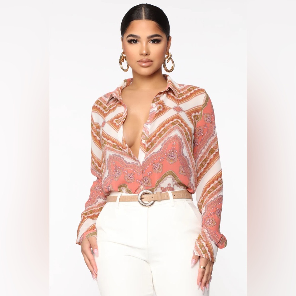 Women’s Blouse (Multiple Sizes)